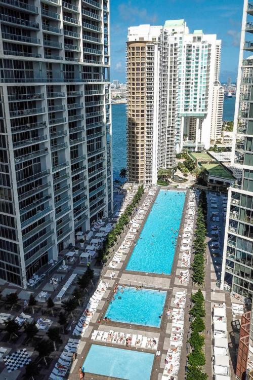 W Stunning Private With Access To Amenities Apartamento