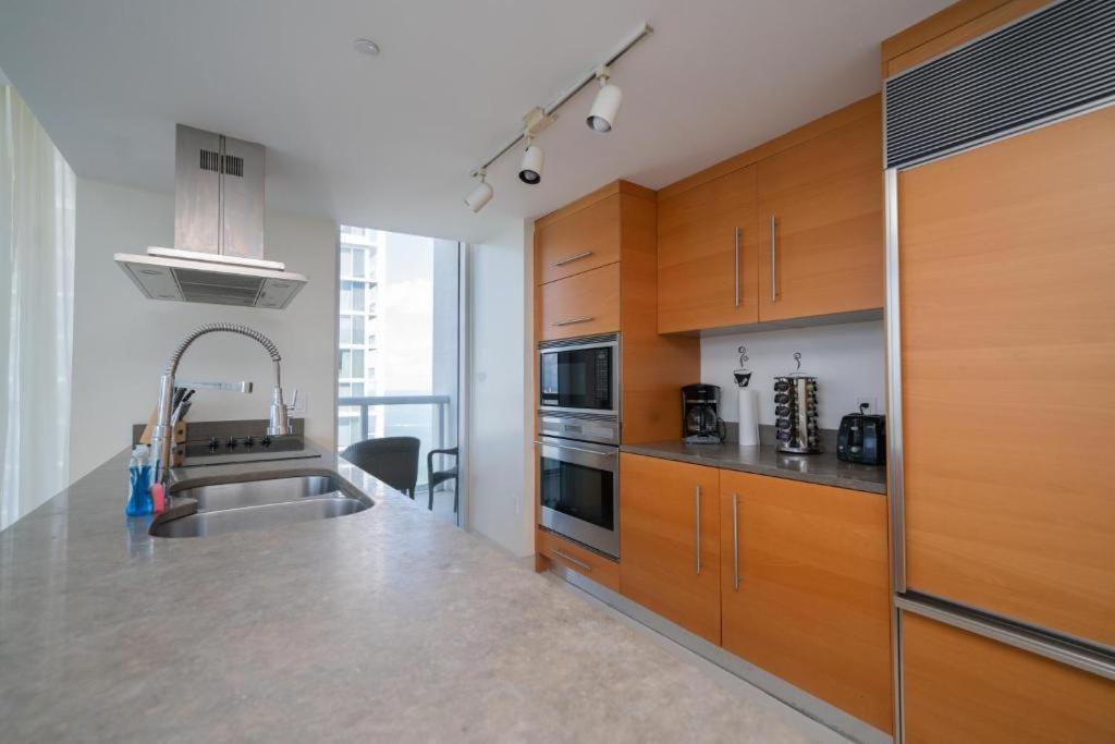 W Stunning Private With Access To Amenities Apartamento Miami