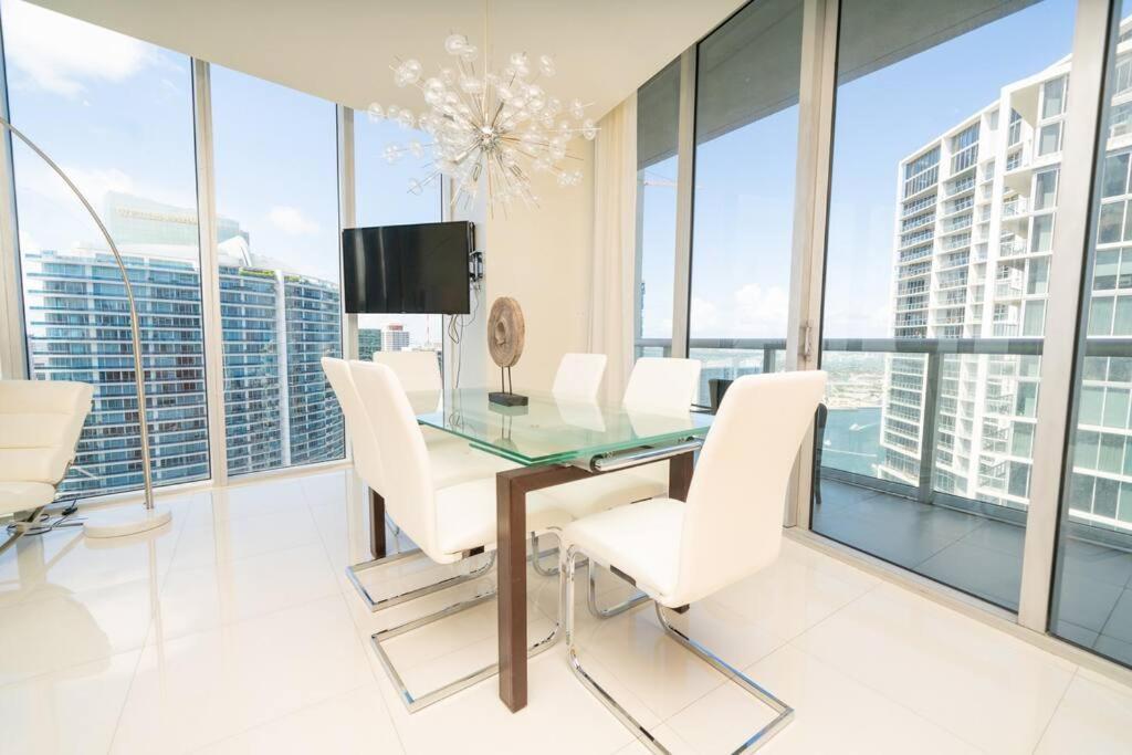 W Stunning Private With Access To Amenities * Miami