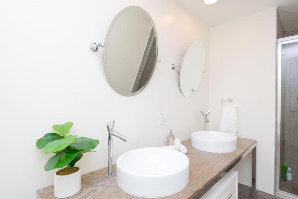 W Stunning Private With Access To Amenities Apartment Miami