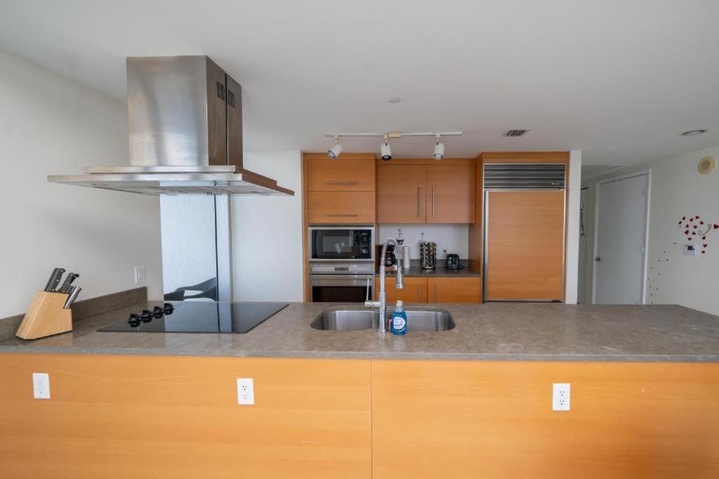 W Stunning Private With Access To Amenities Apartment Miami