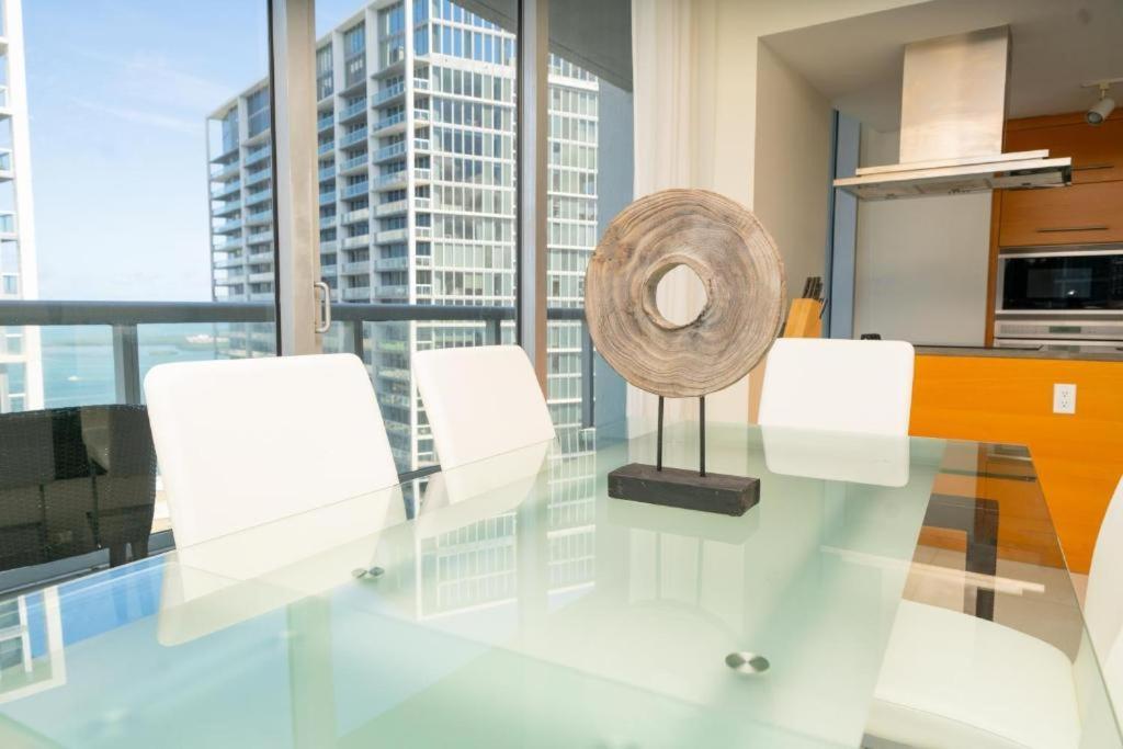 W Stunning Private With Access To Amenities Apartment Miami